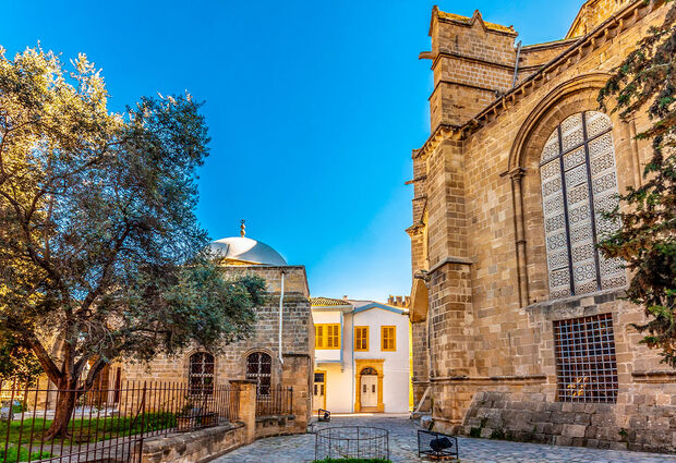 İzmir'den Kıbrıs Kültür Turu Chamada Girne Hotel Konaklamalı