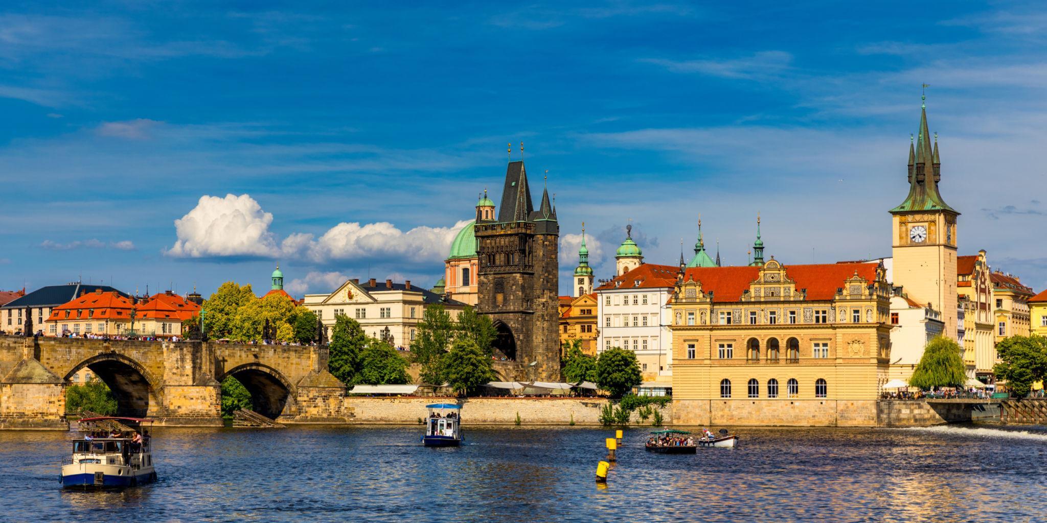 Büyük Orta Avrupa: Prag’dan Viyana’ya, Budapeşte’den Bratislava’ya Masalsı Bir Avrupa Yolculuğu