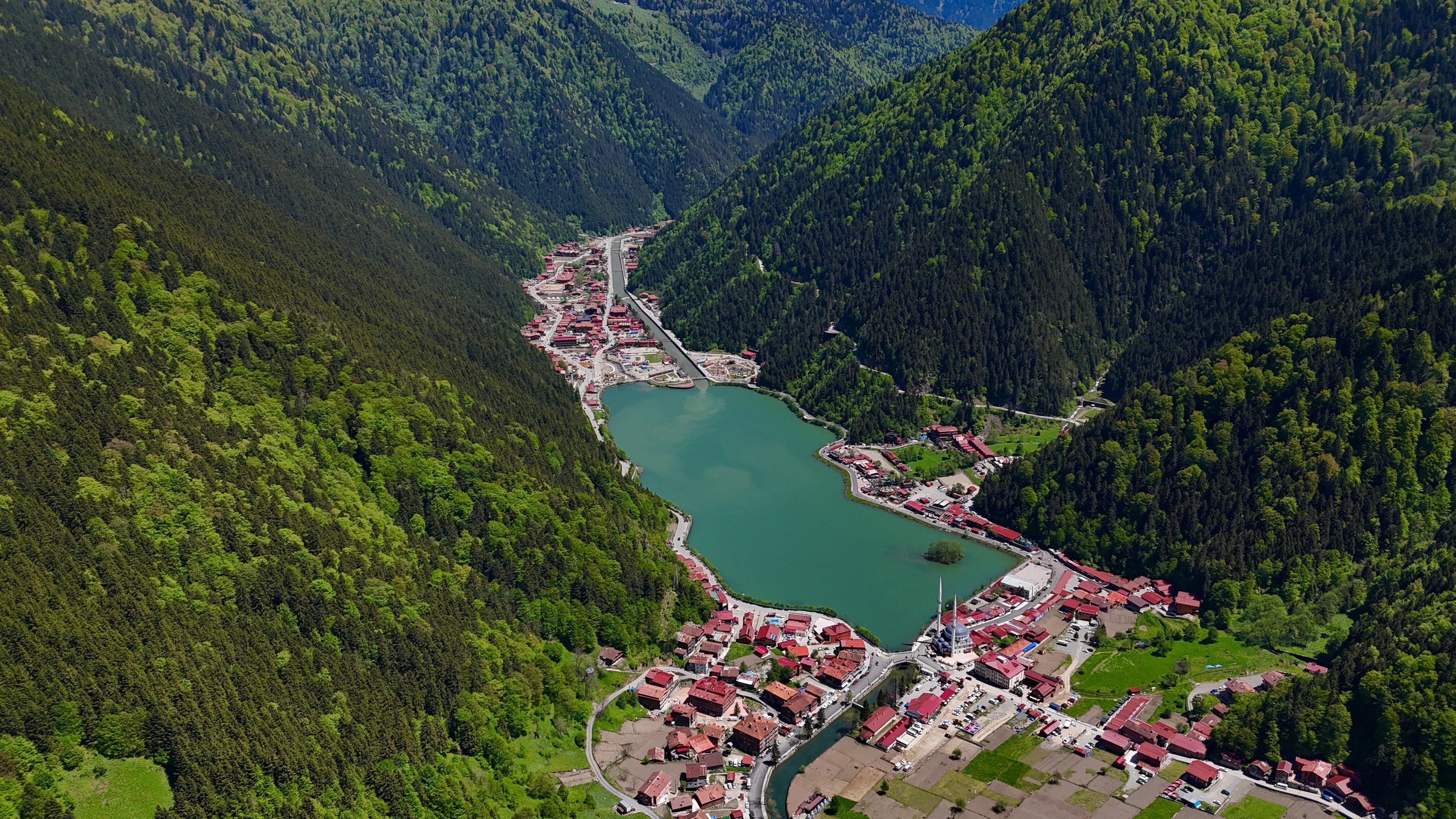 Karadeniz'de Gezilecek Yerler: Yeşilin ve Mavinin Buluştuğu Eşsiz Rota