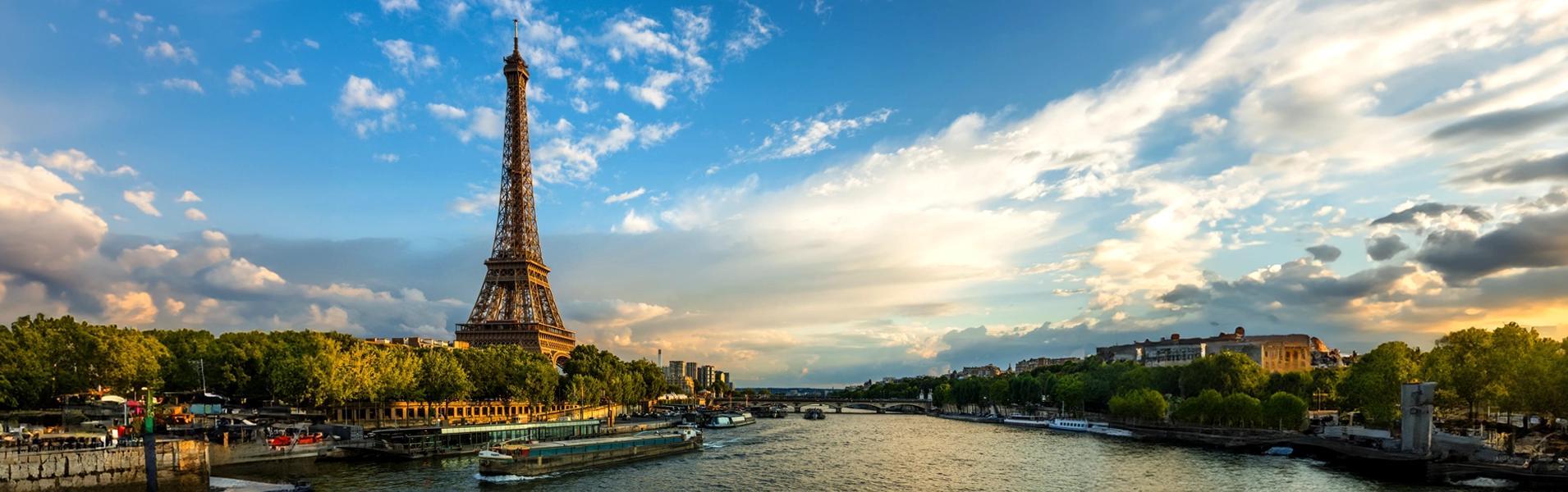 Paris Eyfel Kulesinden Montmartrea Sanat Tarih ve Romantizm