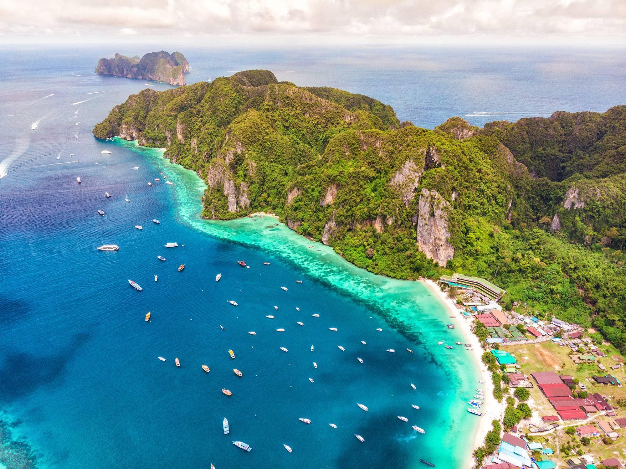 Phuket: Turkuaz Koylardan Renkli Eski Şehre Uzak Doğu’nun Tropik Rotası
