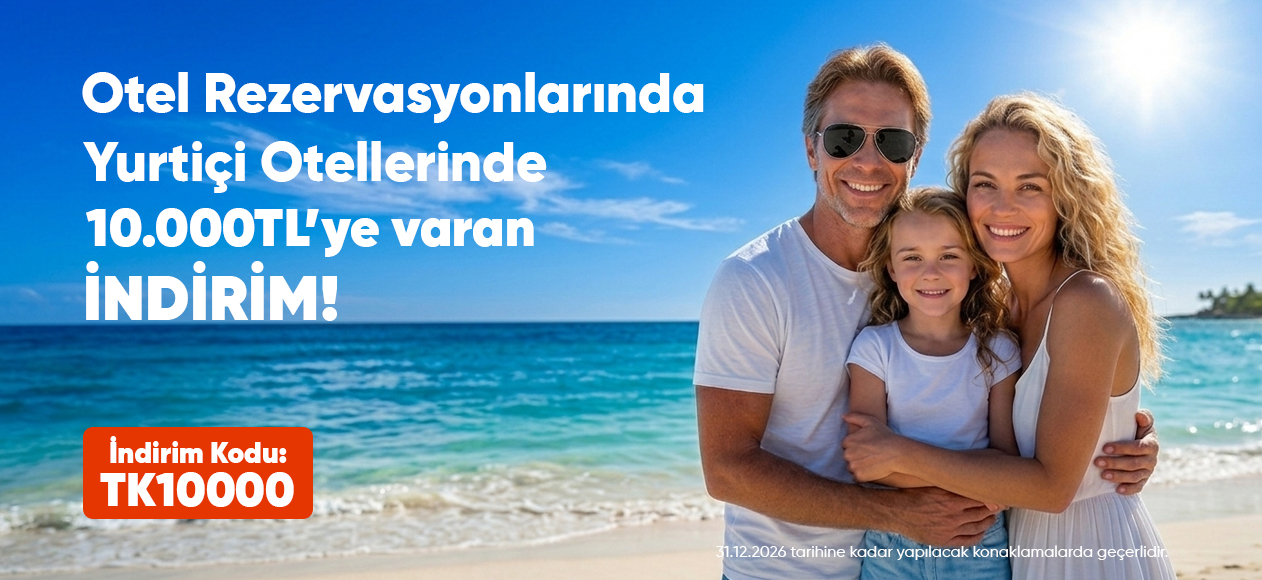 Tatilkaresi Yurtiçi Otellerde 10.000 TL İndirim Kampanyası Deniz Kenarında Tatil Yapan Aile