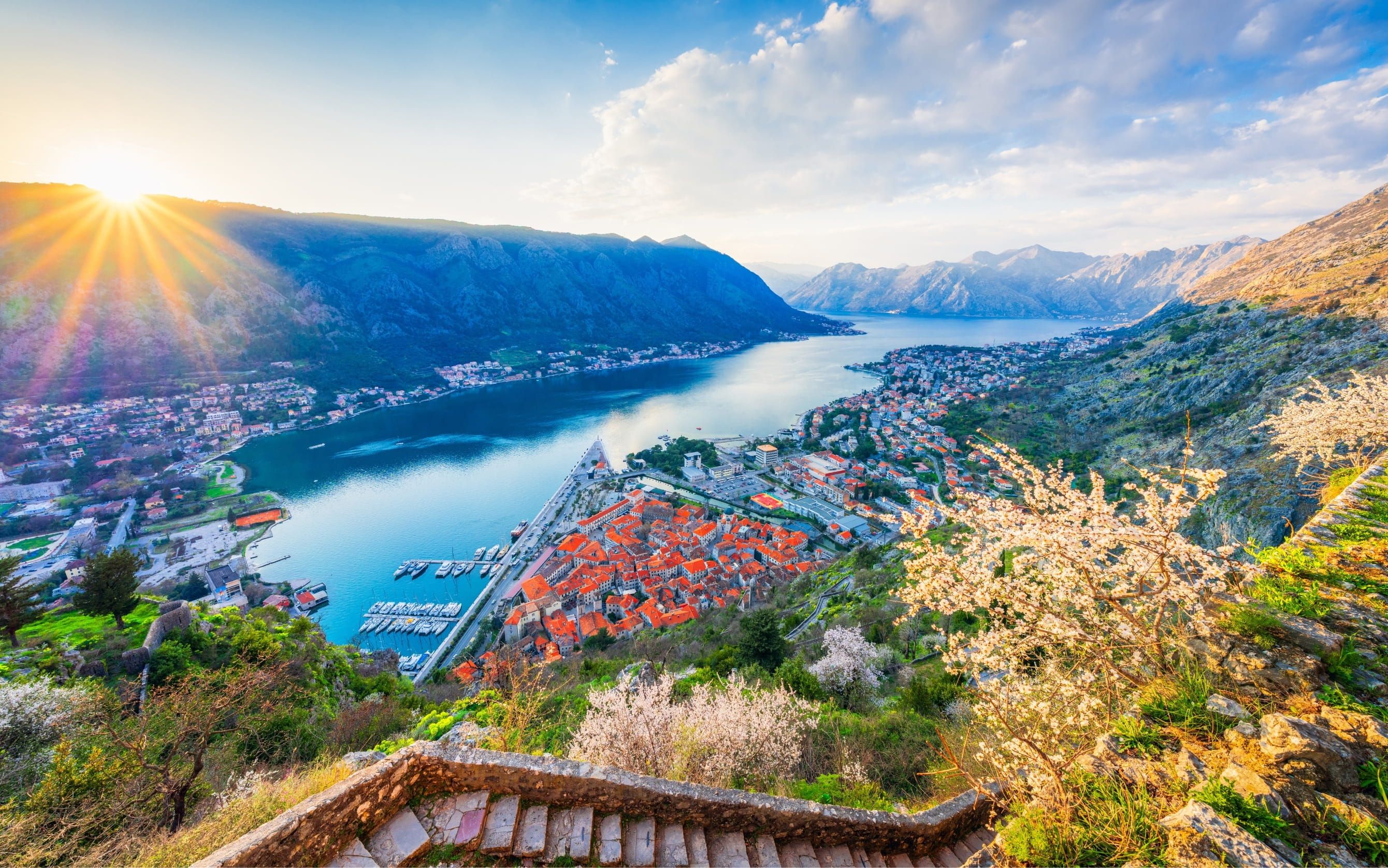 Otobüslü Balkan Masalı Turu İzmir Çıkışlı