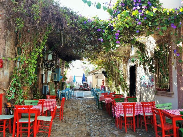 İkonik Kaz Dağları – Cunda Adası – Şeytan Sofrası Turu Günübirlik İzmir Çıkışlı