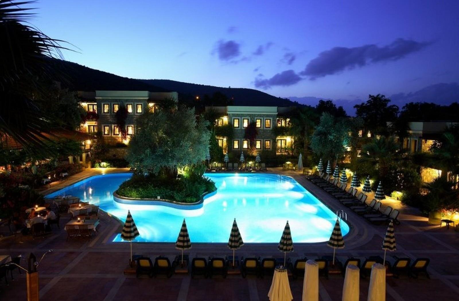 Zeytinada Hotel