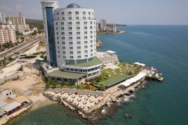 Lamos Hotel