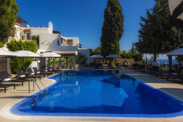 Manastır Hotel & Suites