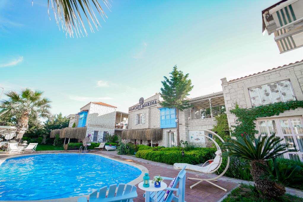 Alaçatı Marina Palace