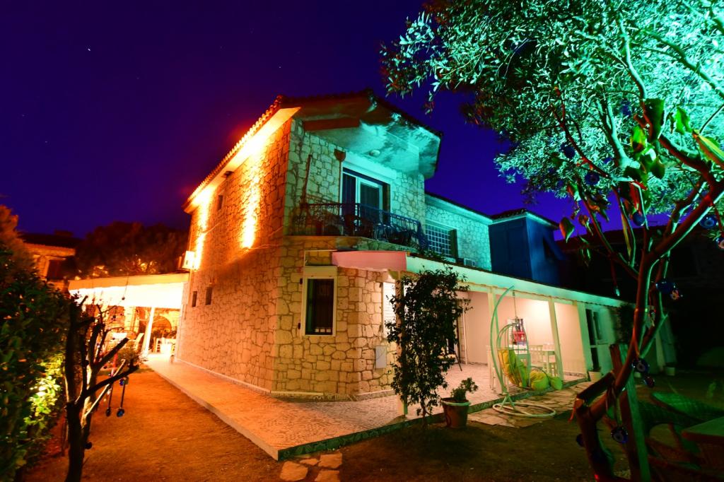 Kekik Alaçatı Otel Mayko