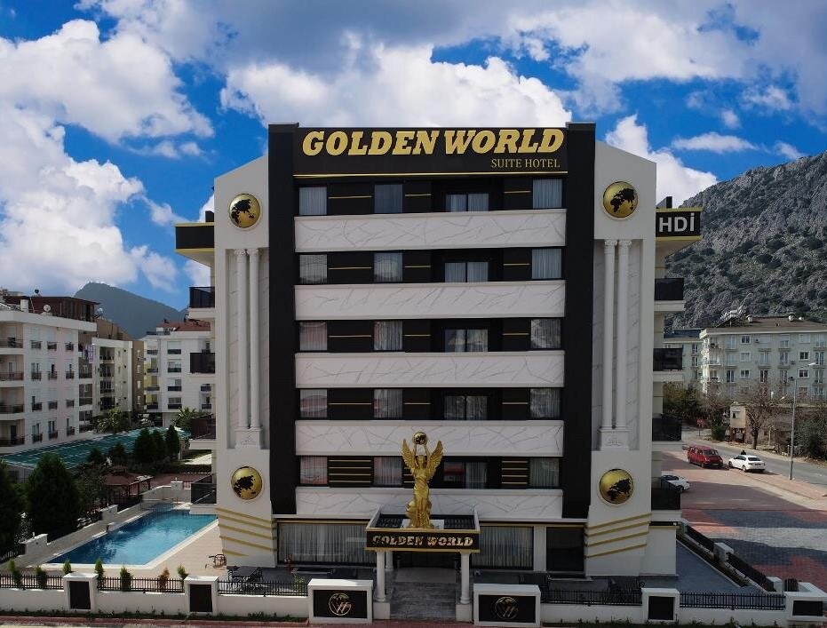 Golden World Suite Hotel
