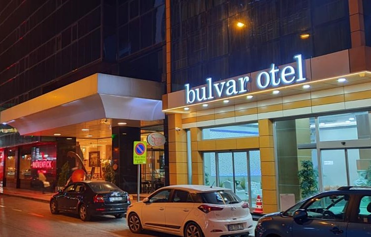 Bulvar Hotel