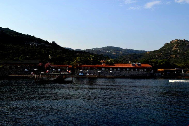 Assos Sardunya Butik Otel