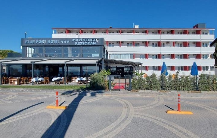 Blue Port Hotel
