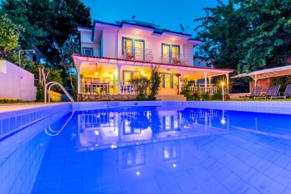 Calypso Cozy Suites