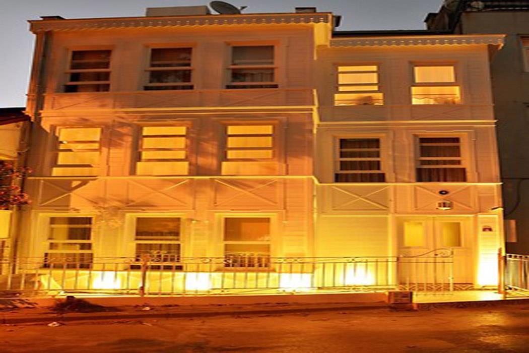 Büyükada Port Hotel
