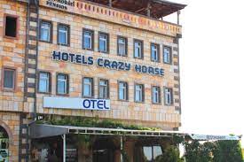 Hotel Crazy Horse