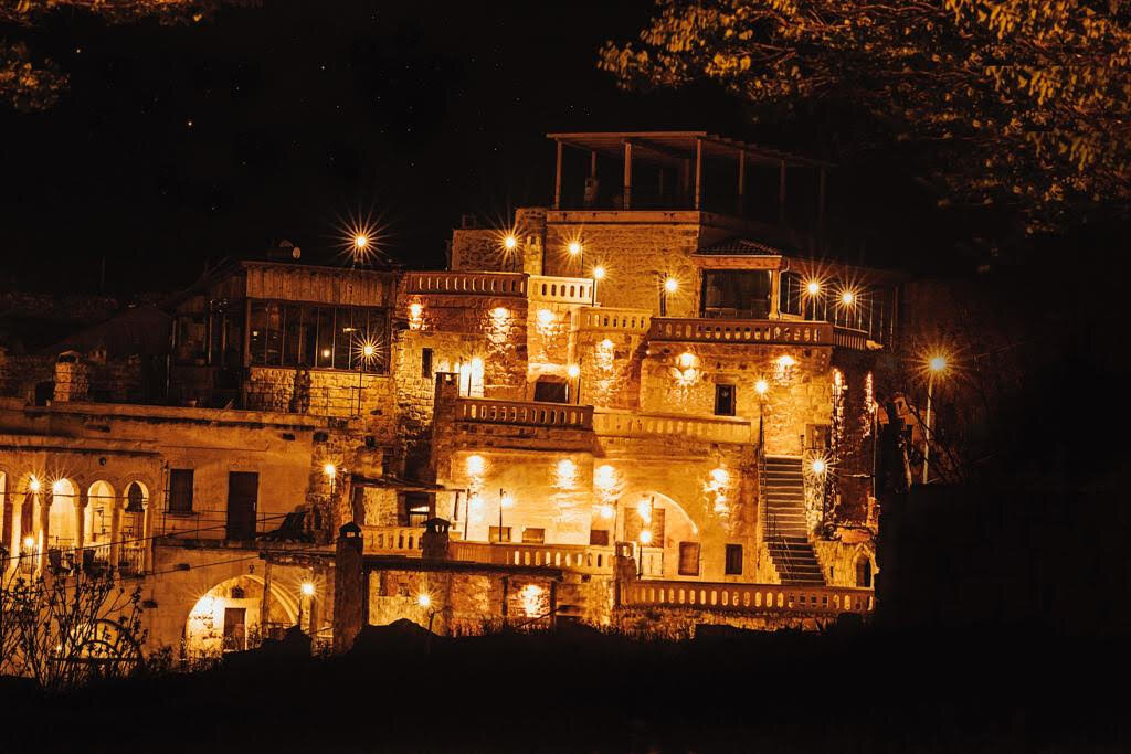 Kayata Cave Suites