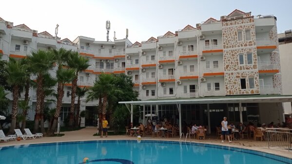 Uk Hotel Kiriş
