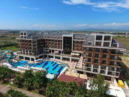 Glamour Resort & Spa