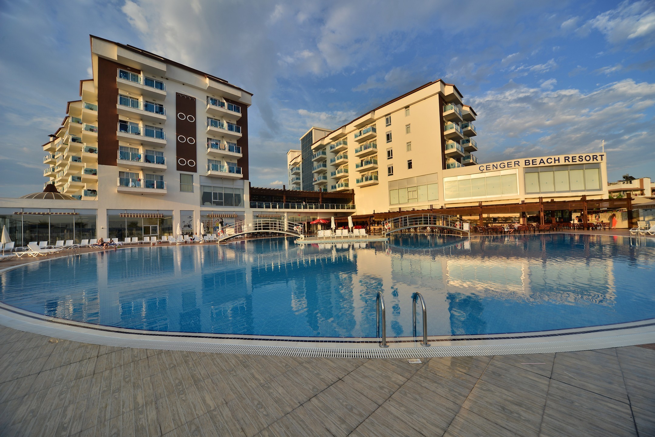 Çenger Beach Resort Hotel