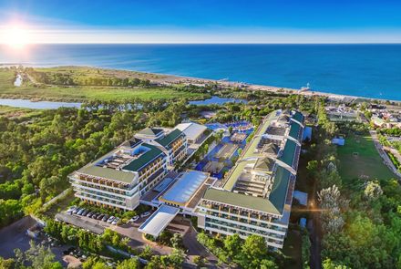 Port Nature Luxury Resort Hotel &Spa