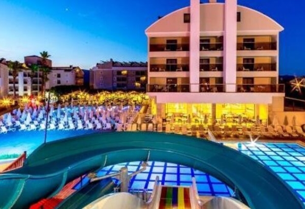 Julian Club Hotel