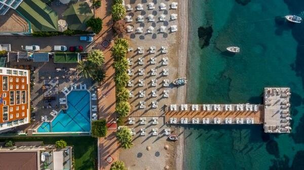 Cettia Beach Resort Hotel +16