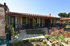 Gökçeada Yeşil Ev Butik Otel Kafe