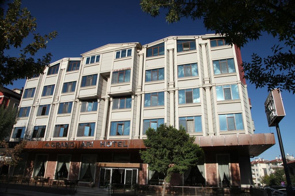 Grand Arı Hotel