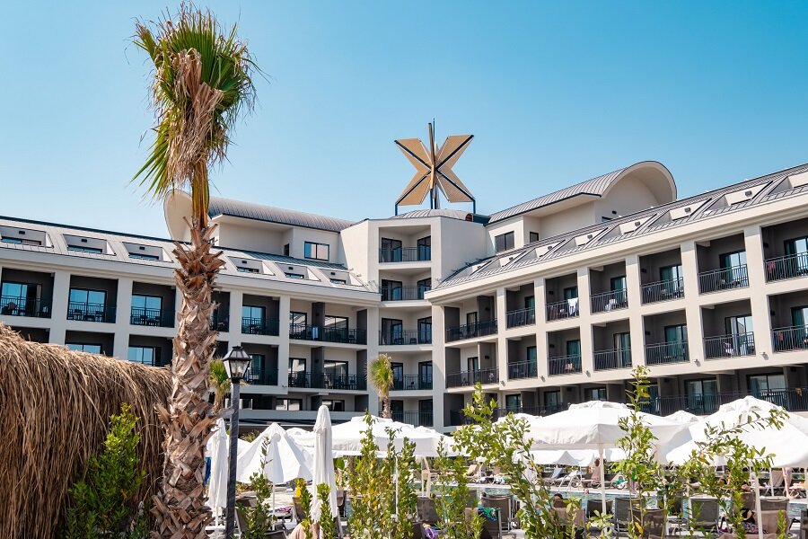 The X Belek