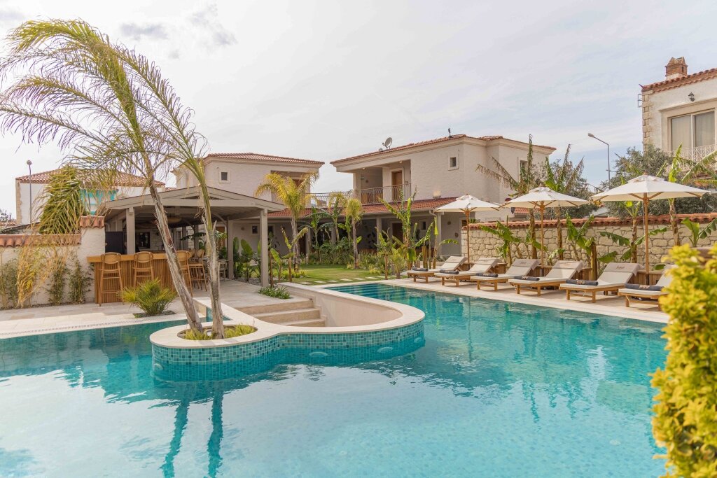 June Alaçatı (15+ Adult Only)
