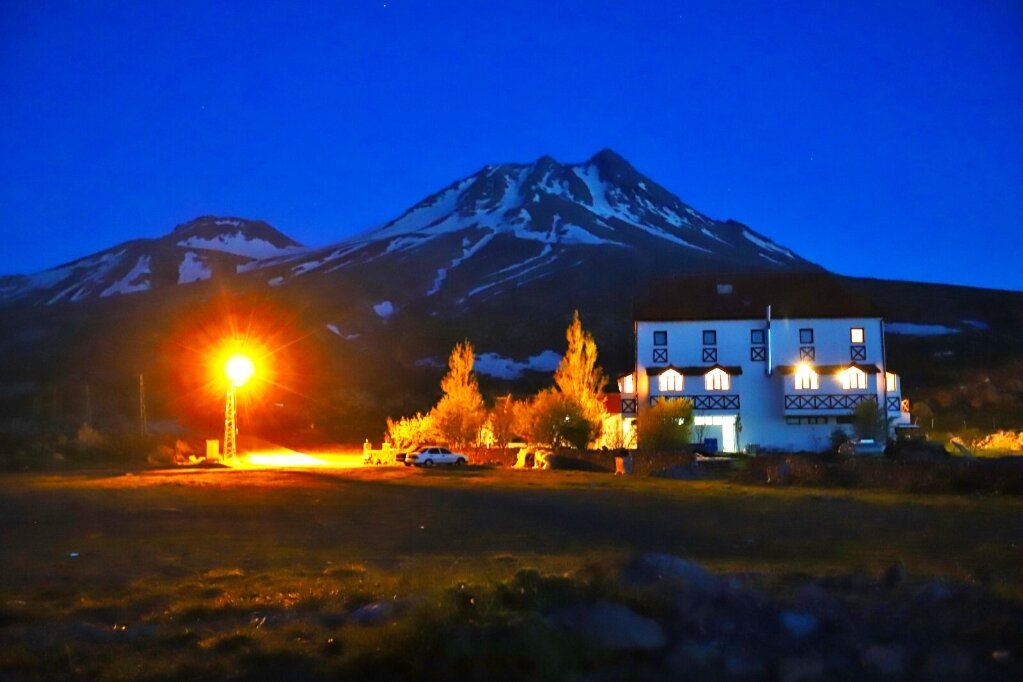 Karbeyaz Otel