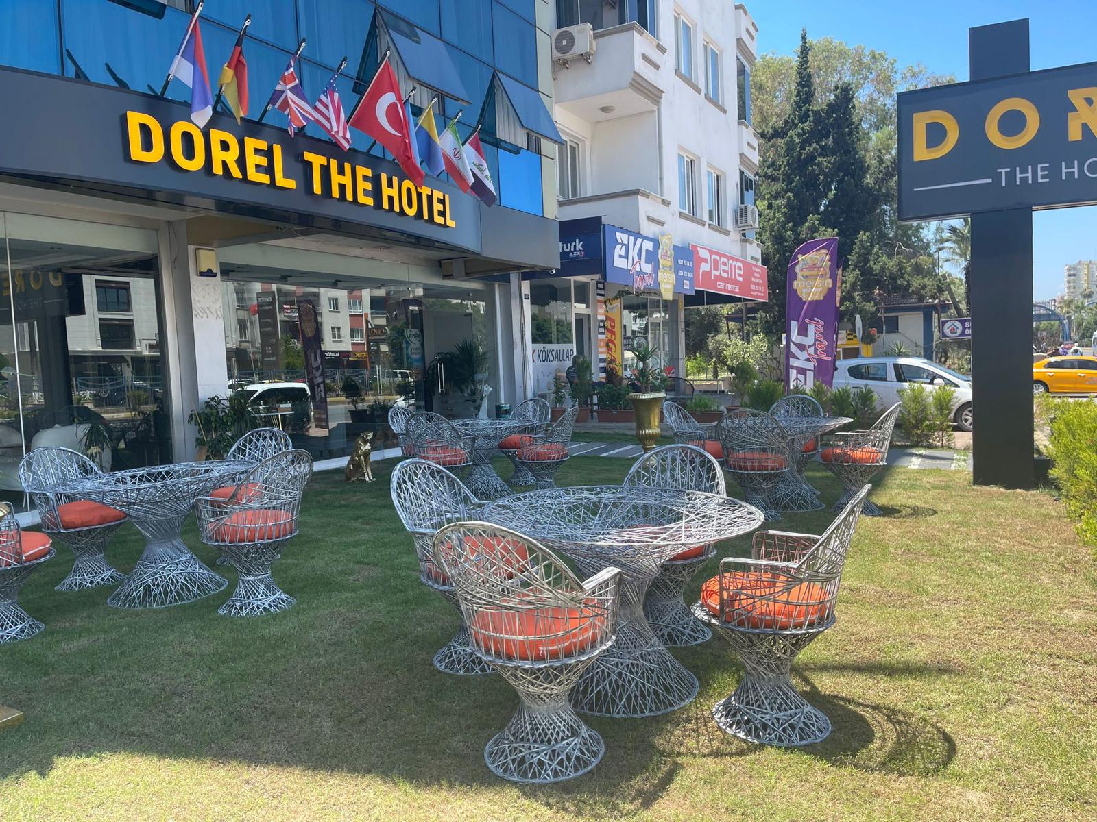 Dorel The Hotel