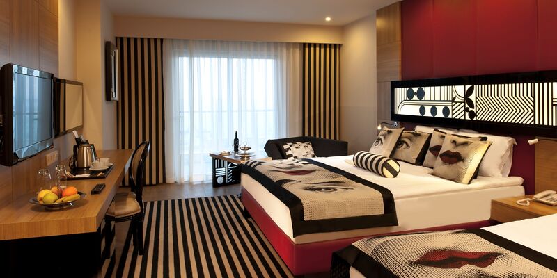 Delphin İmperial Lara