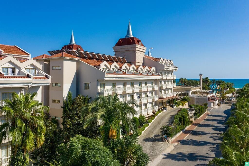 Aydınbey Famous Resort