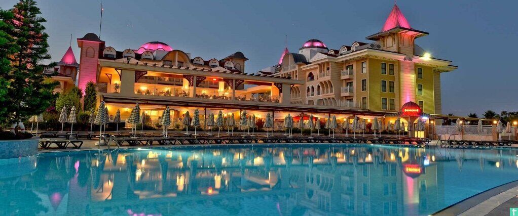 Side Star Resort