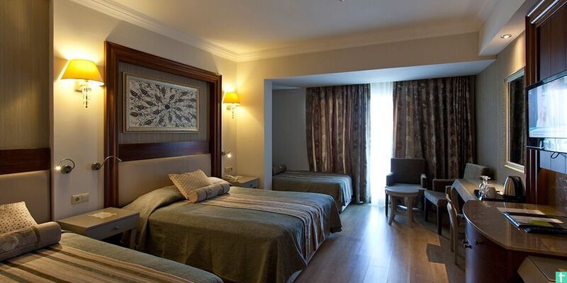 Side Star Resort