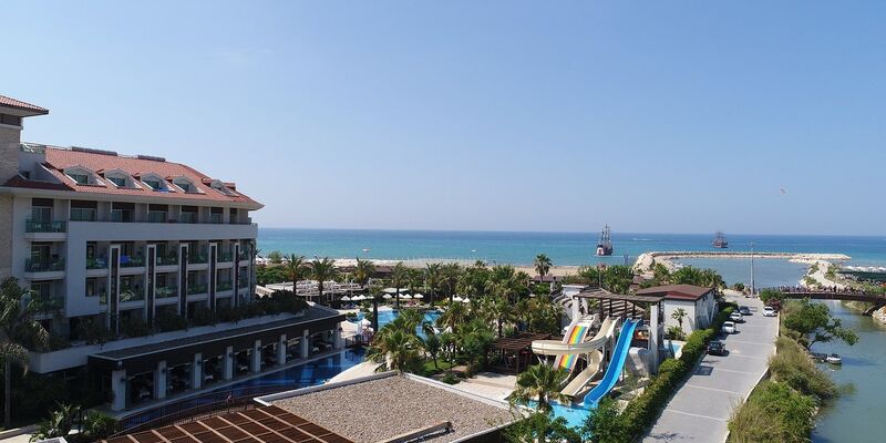Sunis Evren Beach Resort Hotel & Spa