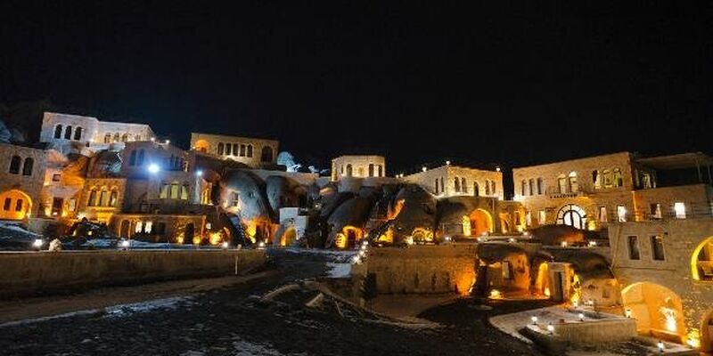 Kalsedon Cave Suites