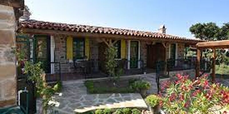 Gökçeada Yeşil Ev Butik Otel Kafe