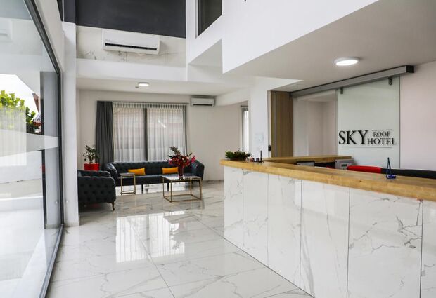 Sky Roof Hotel