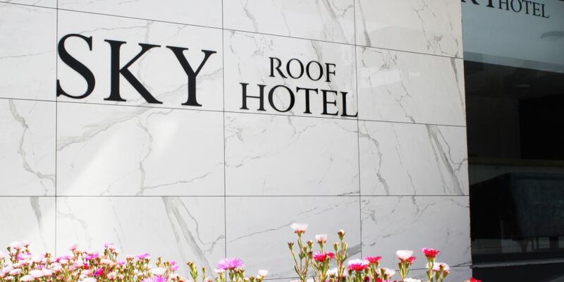 Sky Roof Hotel