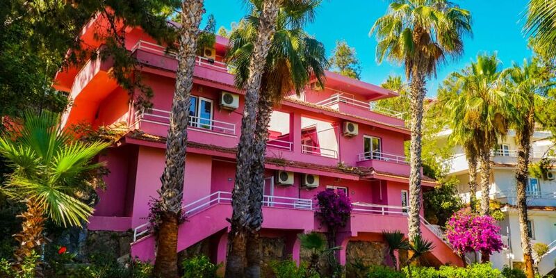 Senza Garden Holiday Club