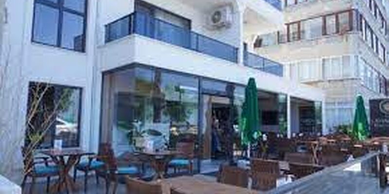 The Lavington Hotel