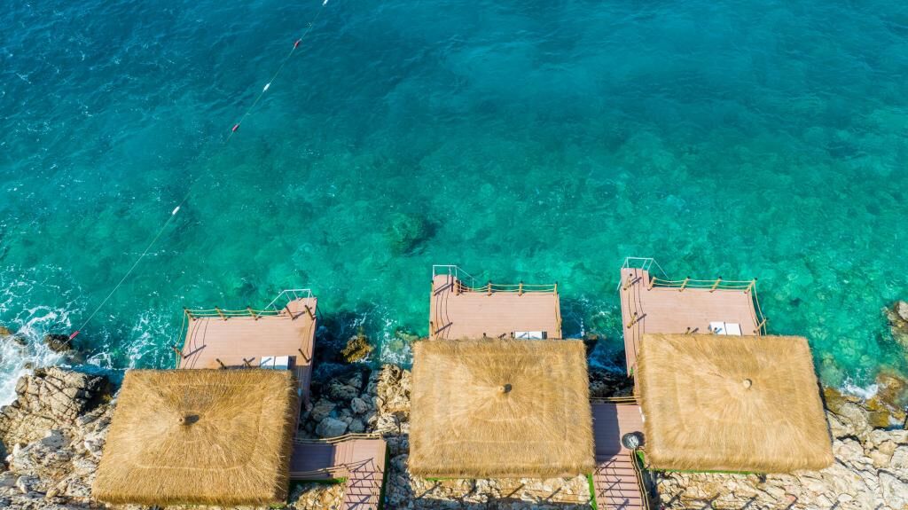 Lures Hotel Adults Only +16