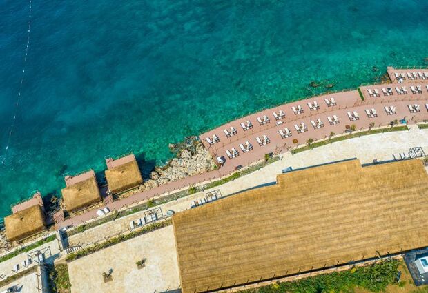 Lures Hotel Adults Only +16