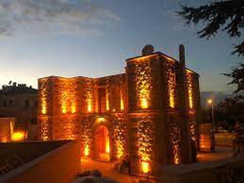Atax Cave Hotel
