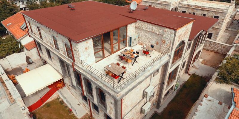 Ahiyan Hotel