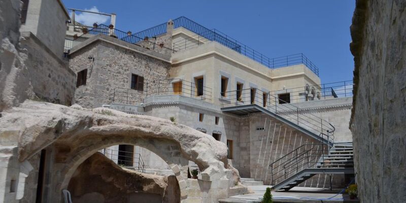 Helike Cave Hotel