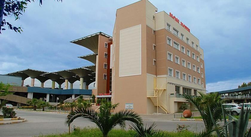 Mom Hotel İzmir